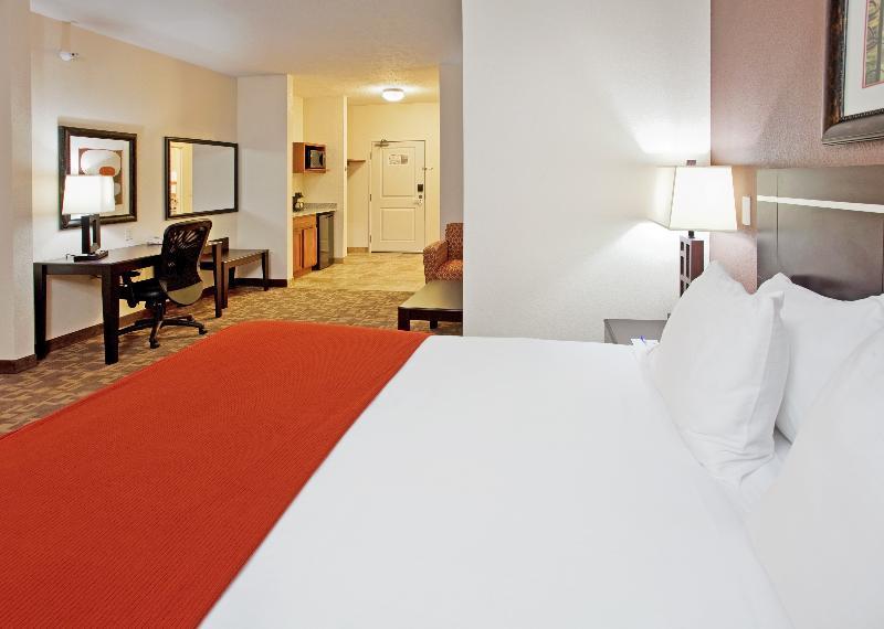 Holiday Inn Express Hotel And Suites Lincoln Airport By Ihg Екстериор снимка